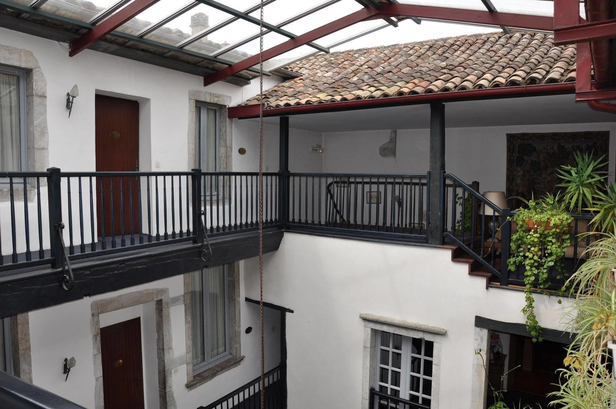 The Originals City, Hotel La Reine Jeanne, Orthez Eksteriør bilde