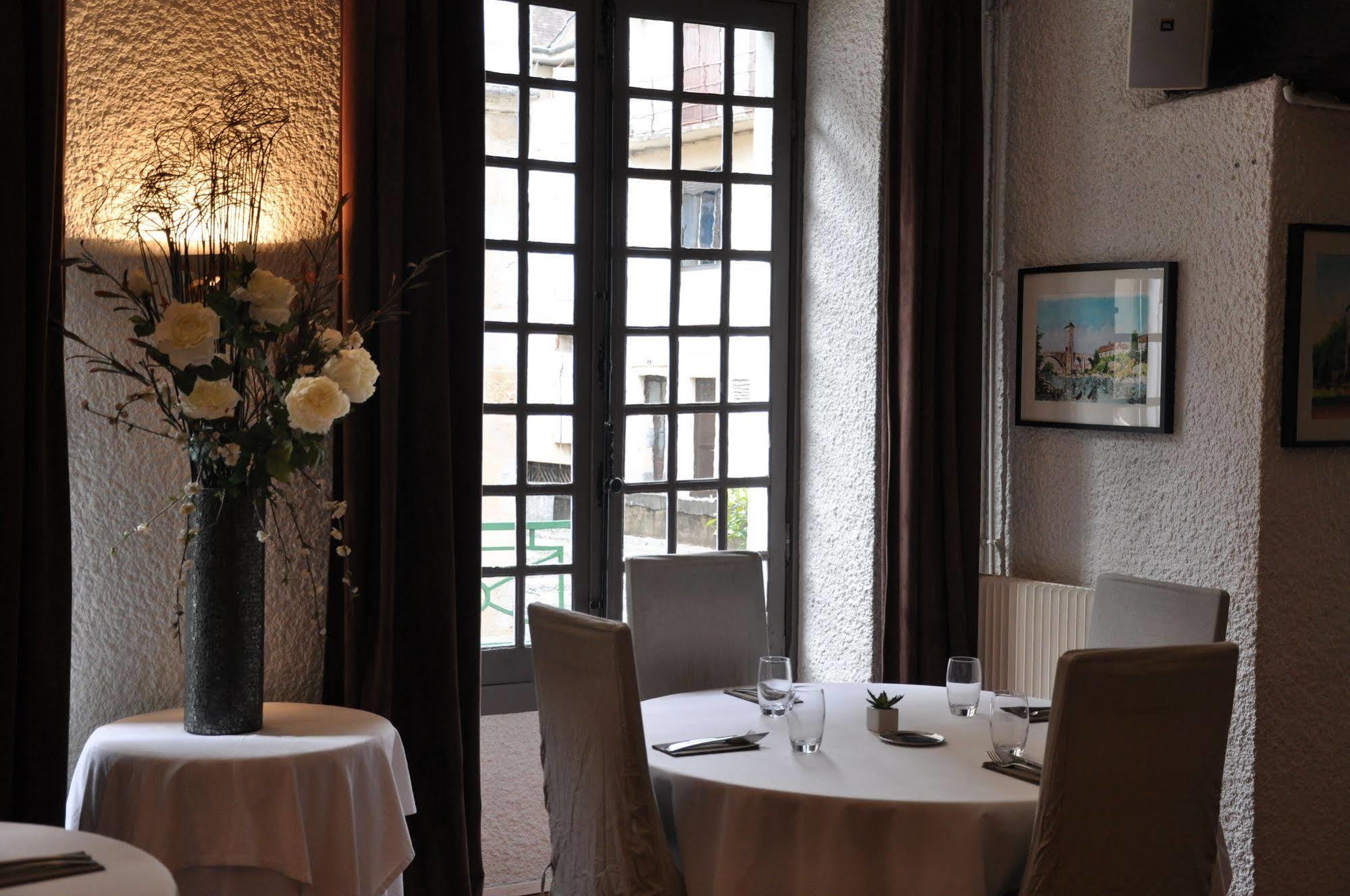 The Originals City, Hotel La Reine Jeanne, Orthez Eksteriør bilde