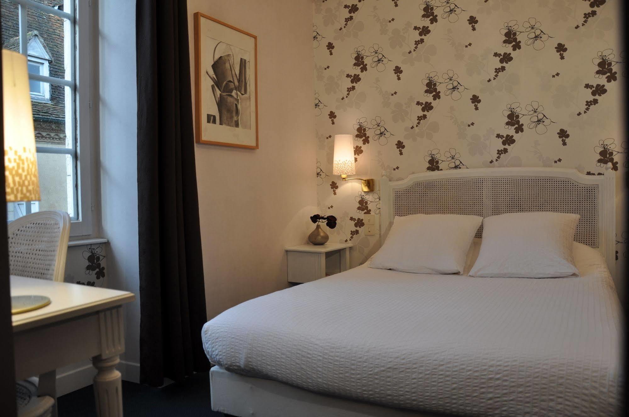 The Originals City, Hotel La Reine Jeanne, Orthez Eksteriør bilde